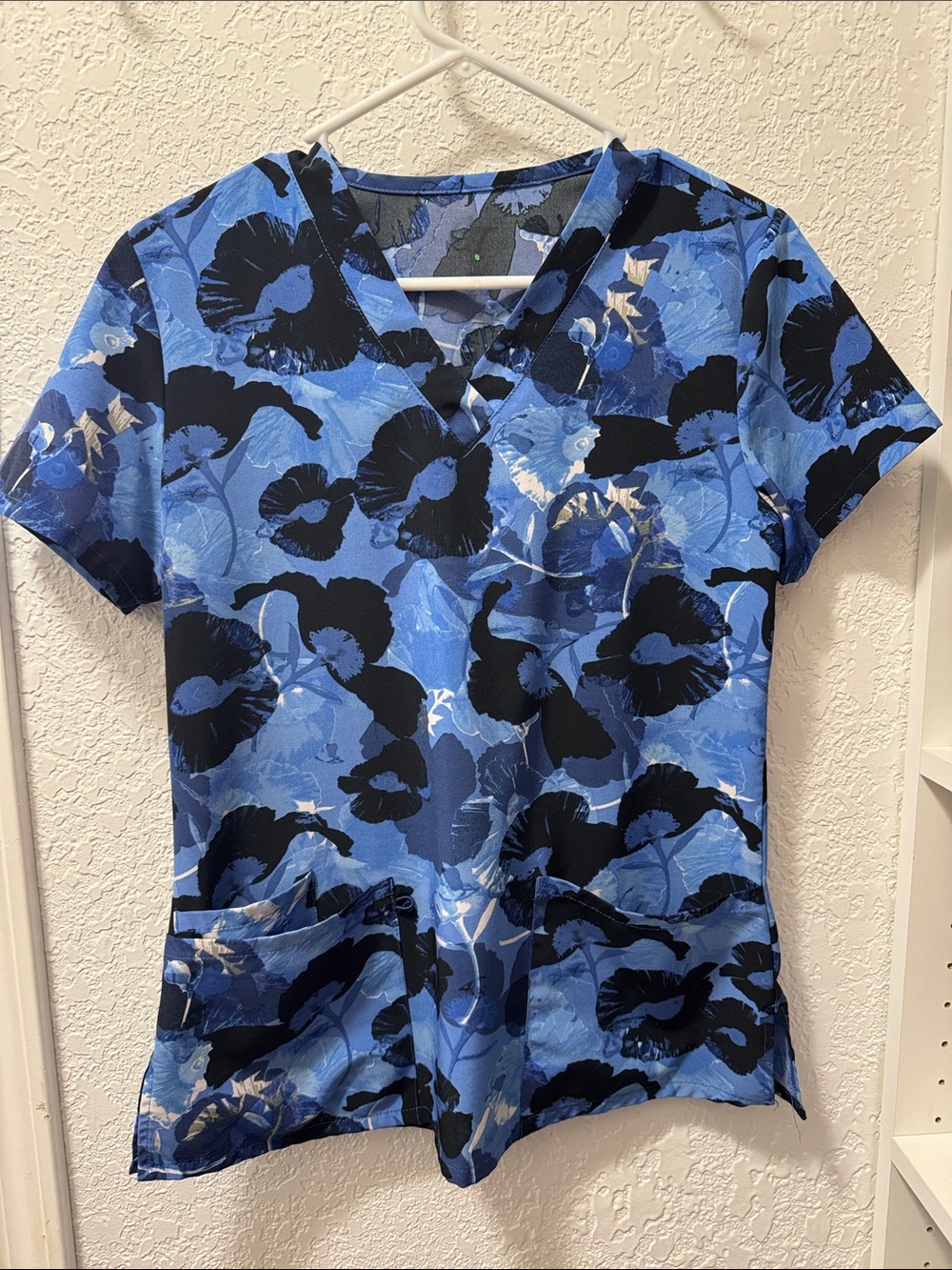 Blue Floral V-Neck Short Sleeve Women’s Scrub Top